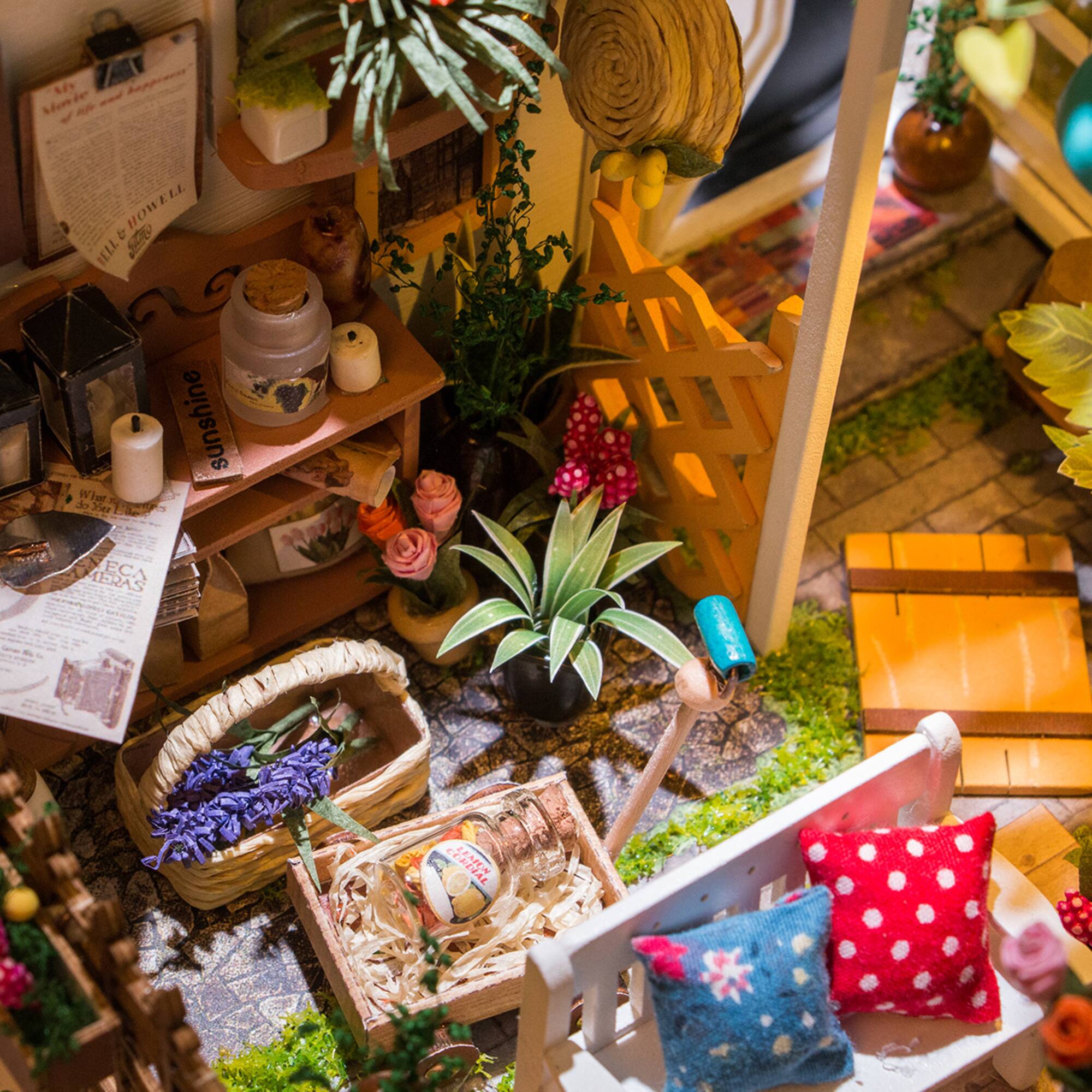 Rolife® Miller's Garden DIY Miniature House Kit